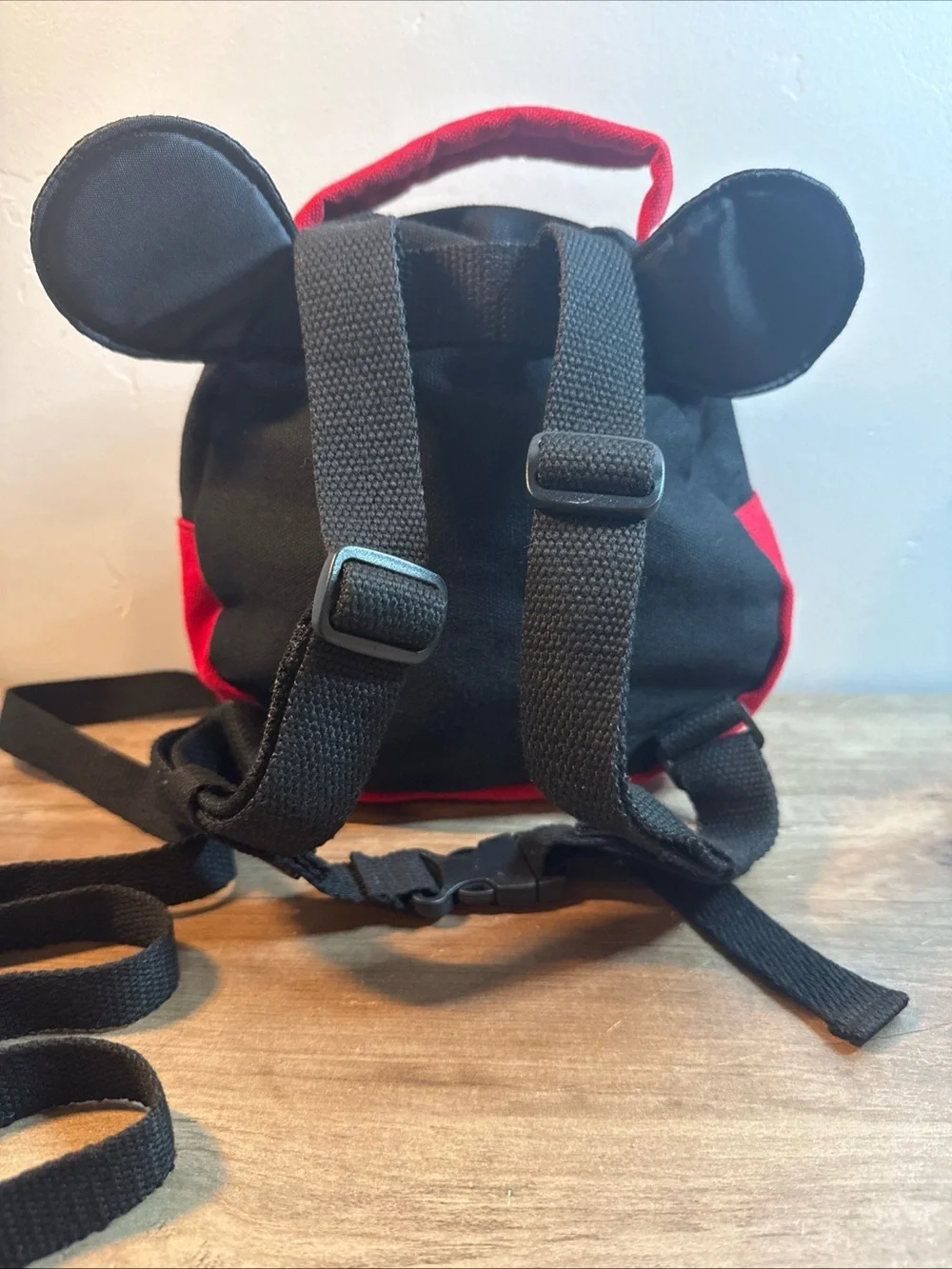 Mickey Mouse Toddler Safety Harness Backpack with Detachable Strap